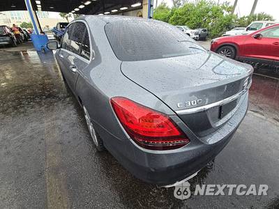 2021 Mercedes-Benz C 300 Sedan - zdjęcie 6 z 34 - miniatura