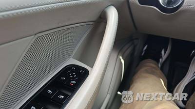 2017 Porsche Panamera 4S - zdjęcie 28 z 33 - miniatura