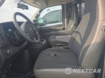2025 GMC Savana 2500 Cargo Van 1WT 135.0" WB - zdjęcie 7 z 22 - miniatura