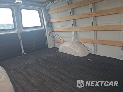 2025 GMC Savana 2500 Cargo Van 1WT 135.0" WB - zdjęcie 14 z 29 - miniatura