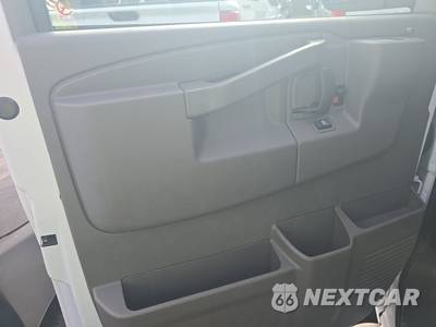 2025 GMC Savana 2500 Cargo Van 1WT 135.0" WB - zdjęcie 9 z 29 - miniatura