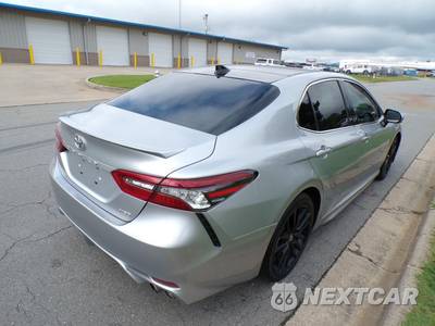 2021 Toyota Camry XSE - zdjęcie 6 z 28 - miniatura