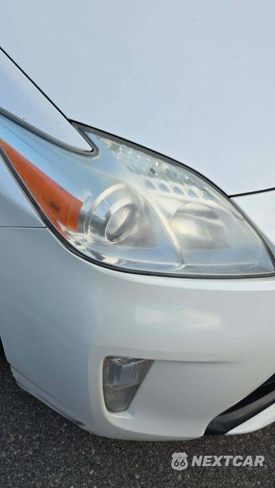 2012 Toyota Prius Four - zdjęcie 27 z 34 - miniatura