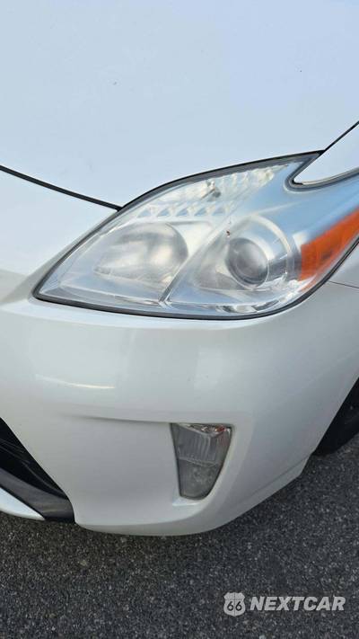 2012 Toyota Prius Four - zdjęcie 32 z 34 - miniatura