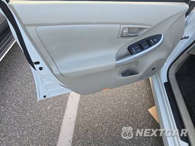 2012 Toyota Prius Four - zdjęcie 9 z 34 - miniatura