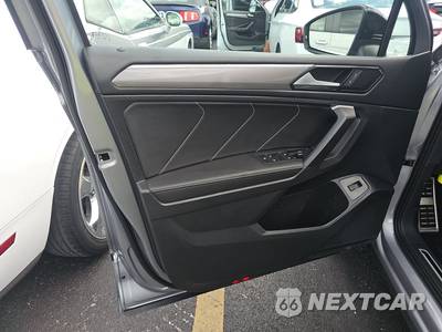 2024 Volkswagen Tiguan SE R-Line Black - zdjęcie 9 z 19 - miniatura