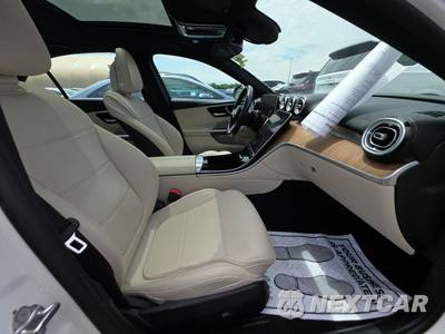 2022 Mercedes-Benz C 300 4MATIC Sedan - zdjęcie 8 z 29 - miniatura