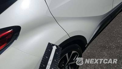 2020 Toyota C-HR XLE - zdjęcie 23 z 31 - miniatura