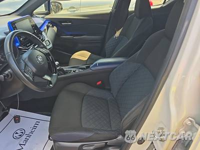 2020 Toyota C-HR XLE - zdjęcie 7 z 31 - miniatura