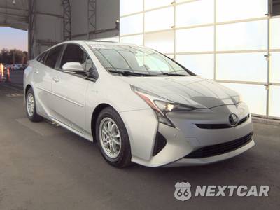 2017 Toyota Prius Four - zdjęcie 3 z 37 - miniatura