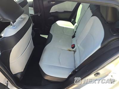 2017 Toyota Prius Four - zdjęcie 13 z 37 - miniatura