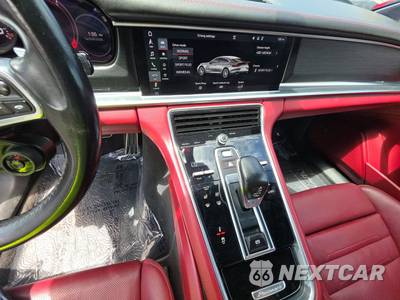 2020 Porsche Panamera GTS - zdjęcie 11 z 34 - miniatura