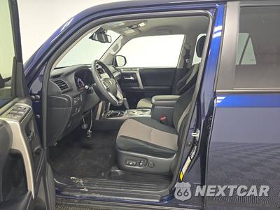 2023 Toyota 4Runner SR5 - zdjęcie 7 z 25 - miniatura