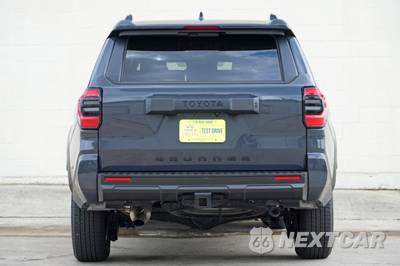 2025 Toyota 4Runner SR5 - zdjęcie 9 z 48 - miniatura