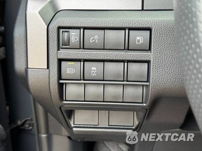 2025 Toyota 4Runner SR5 - zdjęcie 14 z 48 - miniatura