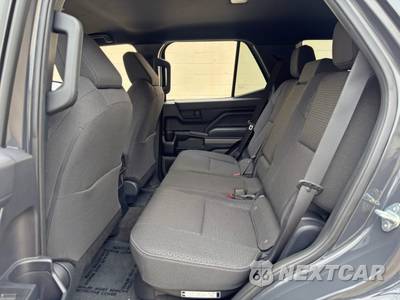 2025 Toyota 4Runner SR5 - zdjęcie 37 z 48 - miniatura