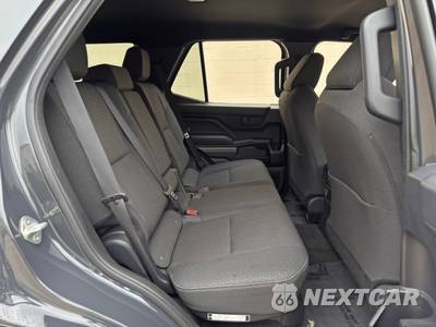 2025 Toyota 4Runner SR5 - zdjęcie 36 z 48 - miniatura