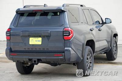 2025 Toyota 4Runner SR5 - zdjęcie 47 z 48 - miniatura