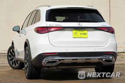 2025 Mercedes-Benz GLC 350e - zdjęcie 4 z 48 - miniatura