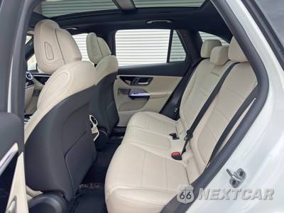 2025 Mercedes-Benz GLC 350e - zdjęcie 45 z 48 - miniatura