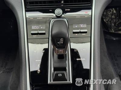 2023 Porsche Panamera Platinum Edition - zdjęcie 27 z 48 - miniatura