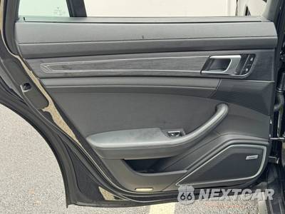 2023 Porsche Panamera Platinum Edition - zdjęcie 40 z 48 - miniatura