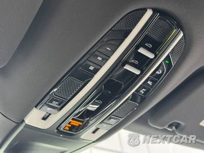 2023 Porsche Panamera Platinum Edition - zdjęcie 30 z 48 - miniatura