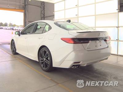 2025 Toyota Camry XSE - zdjęcie 6 z 19 - miniatura
