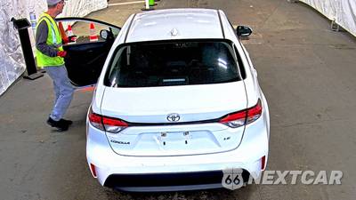 2024 Toyota Corolla LE Sedan - zdjęcie 5 z 37 - miniatura