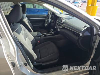 2023 Nissan Altima SV - zdjęcie 8 z 30 - miniatura