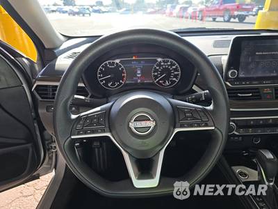 2023 Nissan Altima SV - zdjęcie 10 z 30 - miniatura