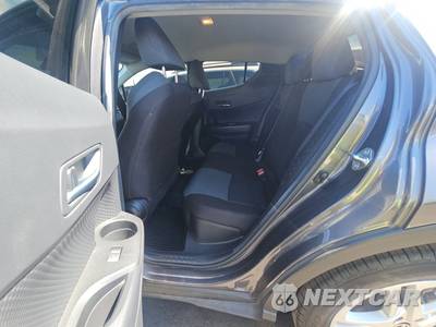 2020 Toyota C-HR LE - zdjęcie 13 z 21 - miniatura