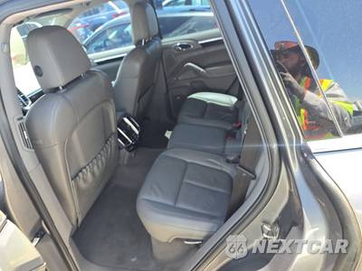 2011 Porsche Cayenne S - zdjęcie 13 z 33 - miniatura