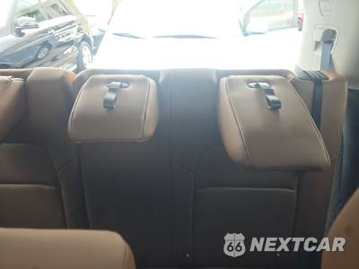 2023 Nissan Pathfinder Platinum - zdjęcie 14 z 22 - miniatura