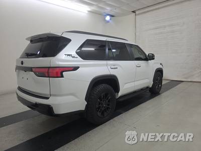 2024 Toyota Sequoia Limited - zdjęcie 4 z 22 - miniatura