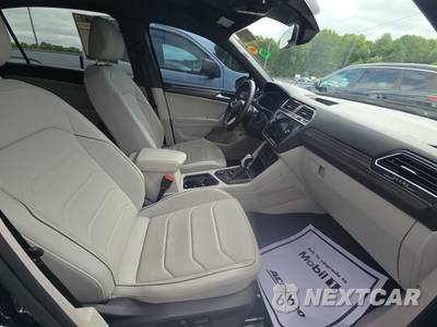 2023 Volkswagen Tiguan SEL R-Line - zdjęcie 8 z 30 - miniatura