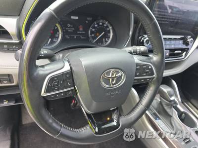 2020 Toyota Highlander Platinum - zdjęcie 10 z 21 - miniatura