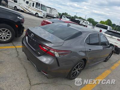 2021 Toyota Camry SE - zdjęcie 4 z 37 - miniatura