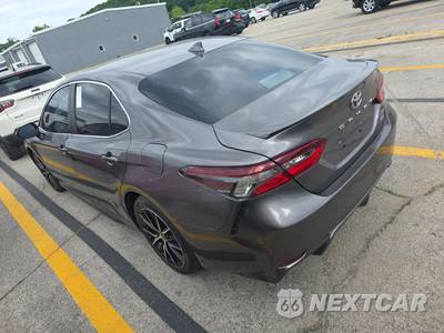 2021 Toyota Camry SE - zdjęcie 6 z 37 - miniatura