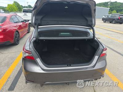 2021 Toyota Camry SE - zdjęcie 17 z 37 - miniatura