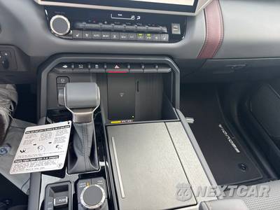 2026 Toyota Sequoia Capstone - zdjęcie 20 z 23 - miniatura