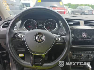 2019 Volkswagen Tiguan SEL R-Line Black - zdjęcie 10 z 46 - miniatura