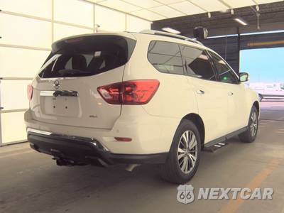 2020 Nissan Pathfinder S - zdjęcie 4 z 34 - miniatura