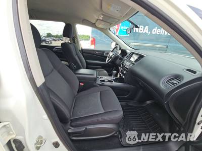 2020 Nissan Pathfinder S - zdjęcie 8 z 34 - miniatura