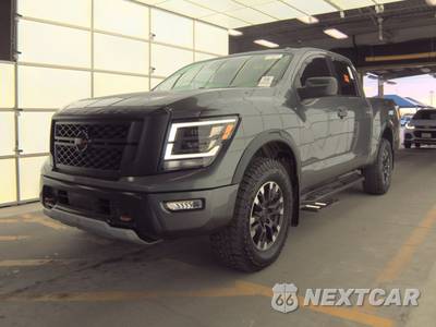 2021 Nissan TITAN PRO-4X Crew Cab Short Bed