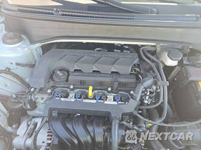 2025 Hyundai Venue SEL - zdjęcie 15 z 22 - miniatura