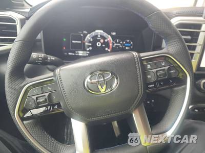 2025 Toyota Tundra i-FORCE MAX Platinum Crew Cab Short Bed - zdjęcie 10 z 21 - miniatura