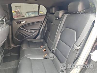 2017 Mercedes-Benz GLA 250 4MATIC - zdjęcie 39 z 50 - miniatura