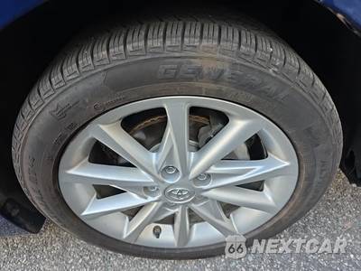 2013 Toyota Prius v Five - zdjęcie 9 z 22 - miniatura