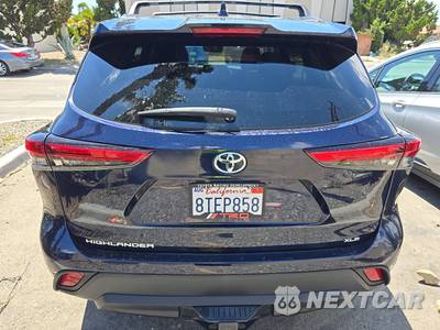 2020 Toyota Highlander XLE - zdjęcie 5 z 31 - miniatura